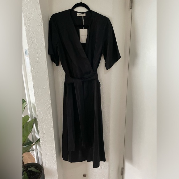 New with tags. Everlane Black Linen Wrap Dress. Size S. - Picture 1 of 3